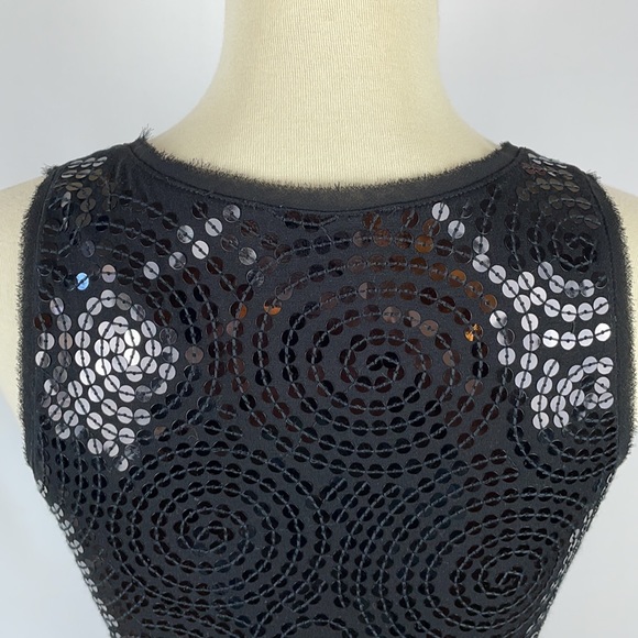 White House Black Market Lined Black Sequin Circle/Swirl Tank Top - Size XS - Picture 9 of 15